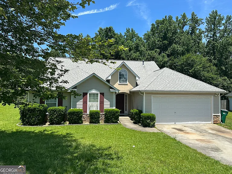 2958 Stone Creek Dr — Photo 2