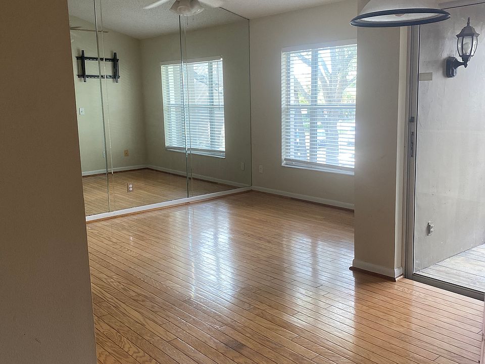 1st image of 607 S Westland Ave APT 3
