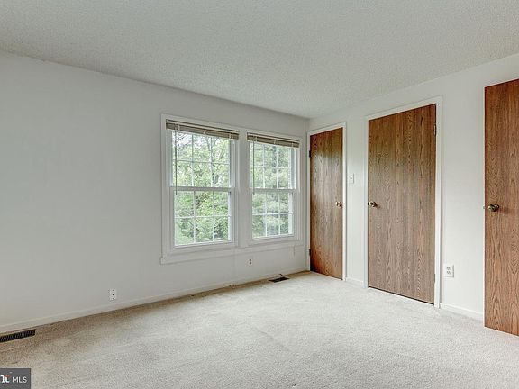 5th image of 9403 Lost Trail Way