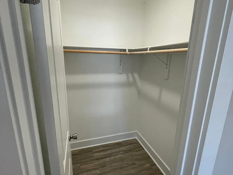 1308 S Main St — Photo 12