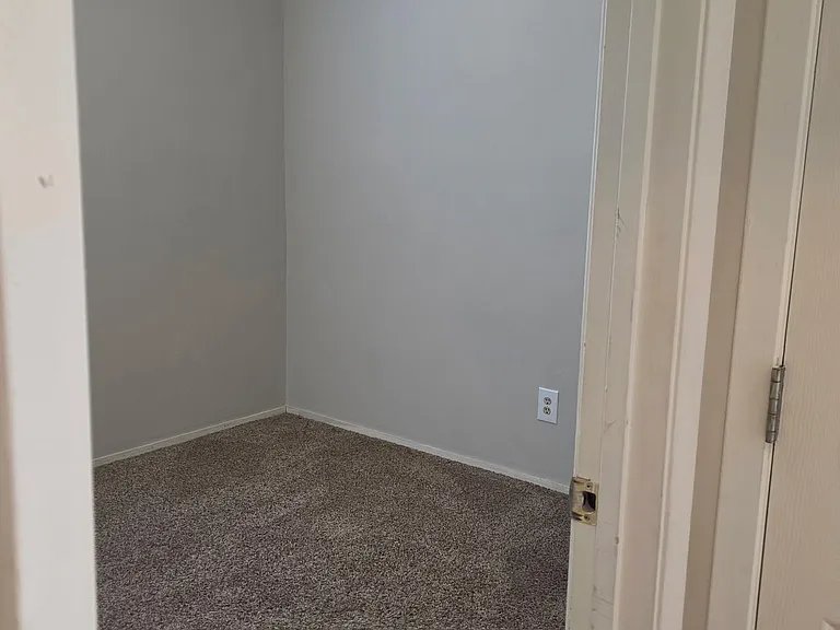 1340 Rebecca Rd NE — Photo 11
