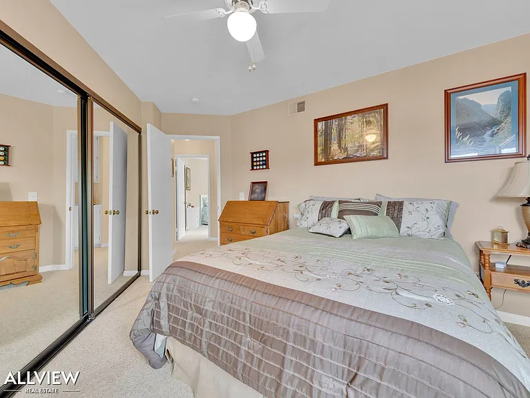 17547 Devereux Rd — Photo 28