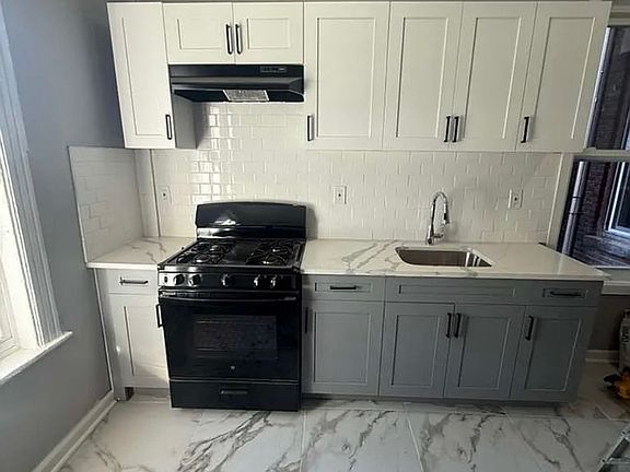 2nd image of 47 Roseville Ave #2A