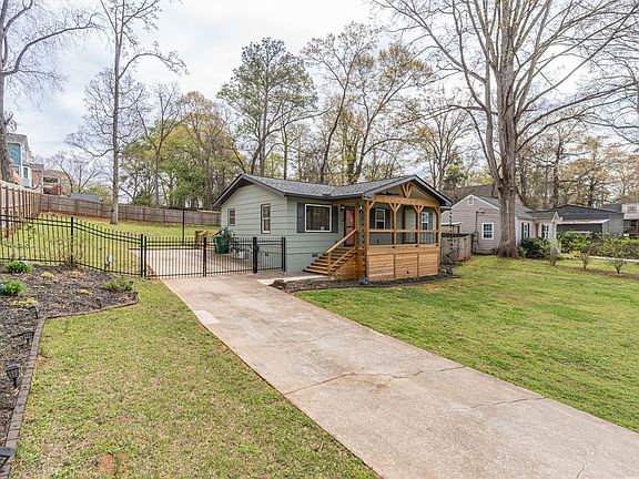 4th image of 1660 White Oak Way