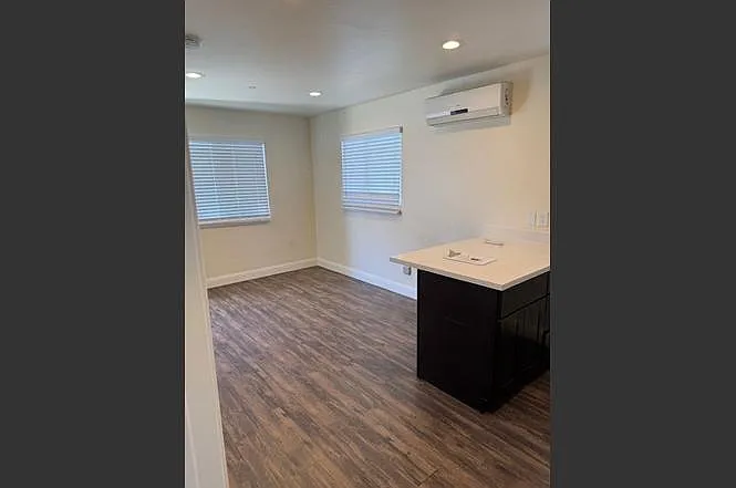 Building Photo - 1320 Fair Way #9