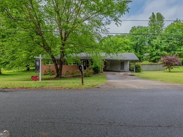 210 Briarwood Dr, Dallas, GA 30132