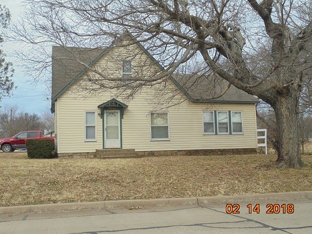 1st image of 900 N Birch St