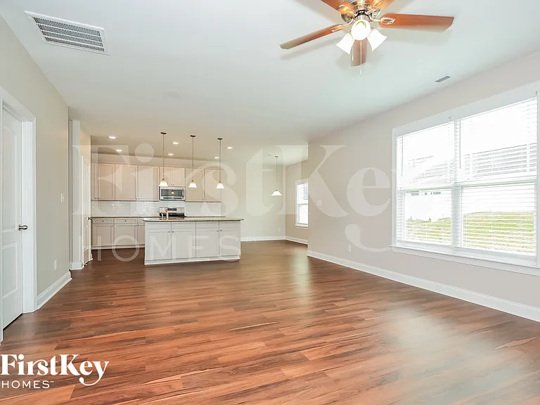 121 Wintergreen Ct — Photo 9