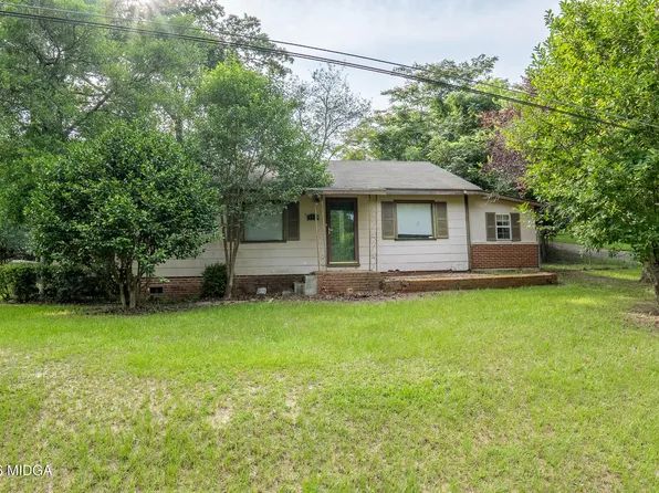 2750 Lakeshore Dr, Macon, GA 31217