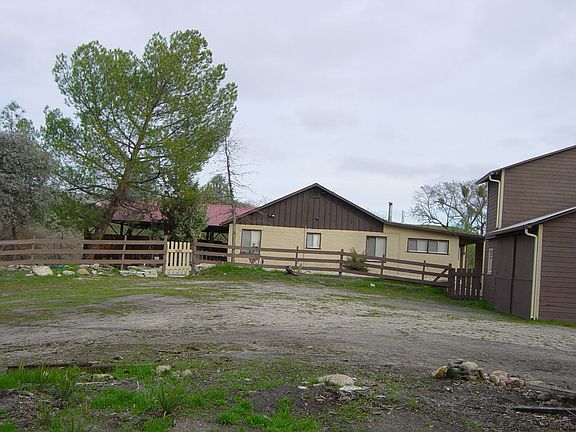 2nd image of 685 Calf Canyon Hwy