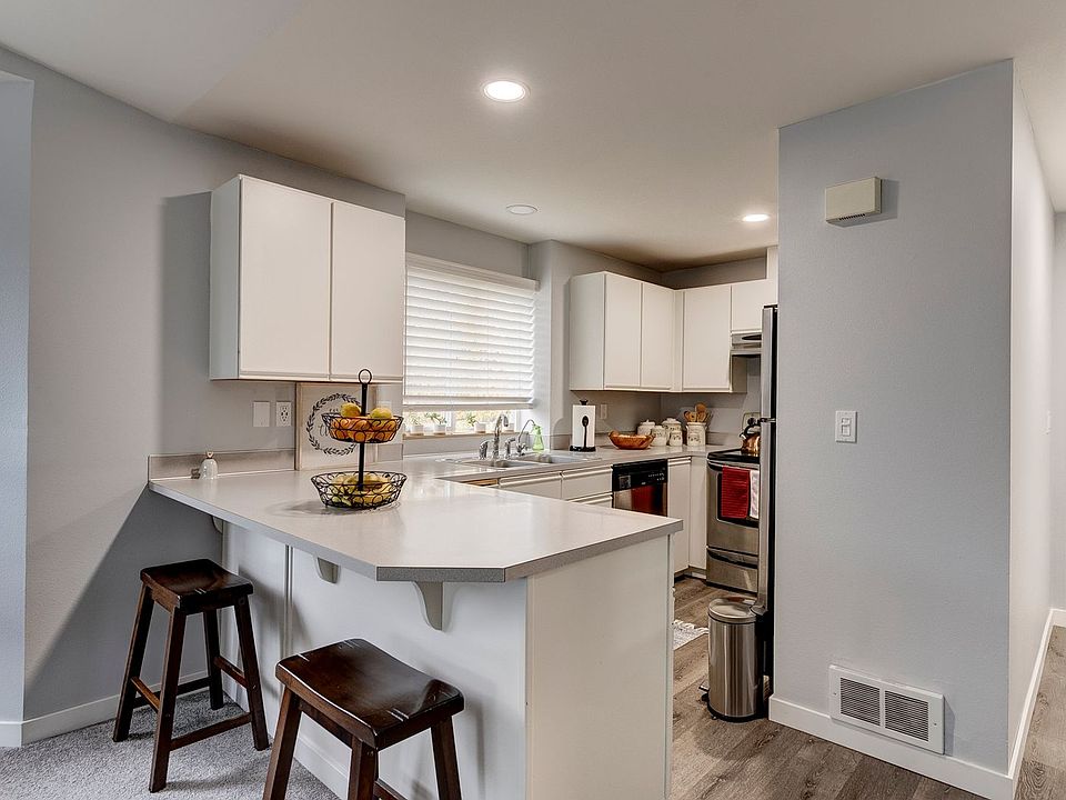1st image of 651 NE Ellis Way APT D202