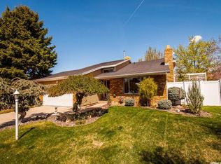 2267 E Newcastle Dr, Sandy, UT 84093