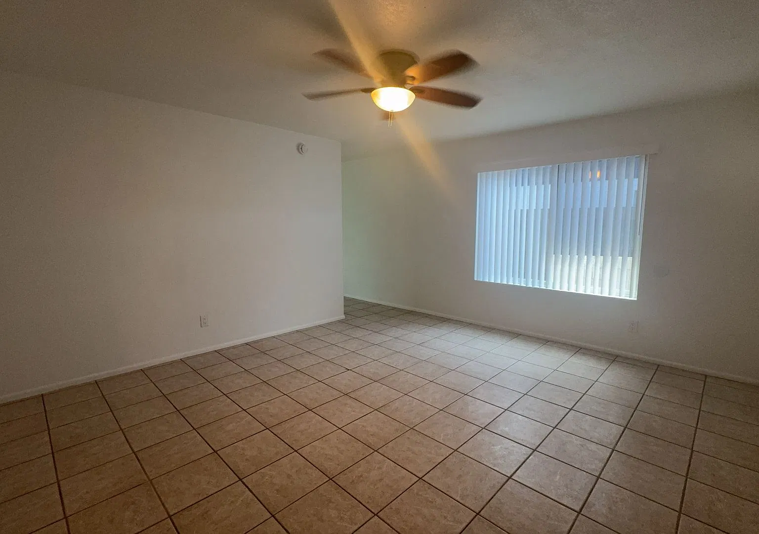 3 bedroom 2 bath in Mesa — Photo 2