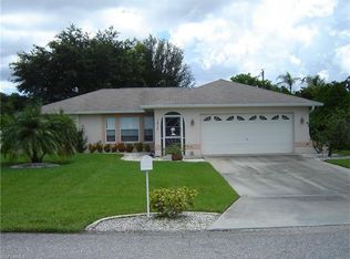 1813 SE 8th Pl, Cape Coral, FL 33990