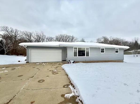 10622 North Oakway Lane, Edgerton, WI 53534