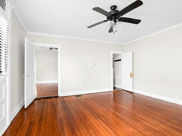 1014 Goss Ave — Photo 3