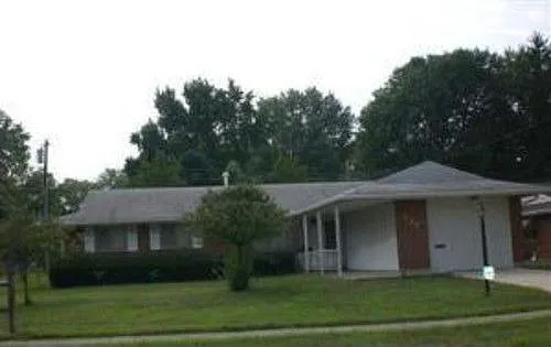327 Brownstone Dr photo 1