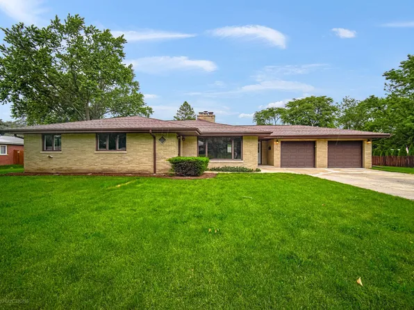 2453 Erskine Rd, Joliet, IL 60433