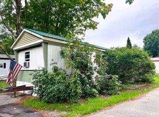 11 Poplar St, Exeter, NH 03833