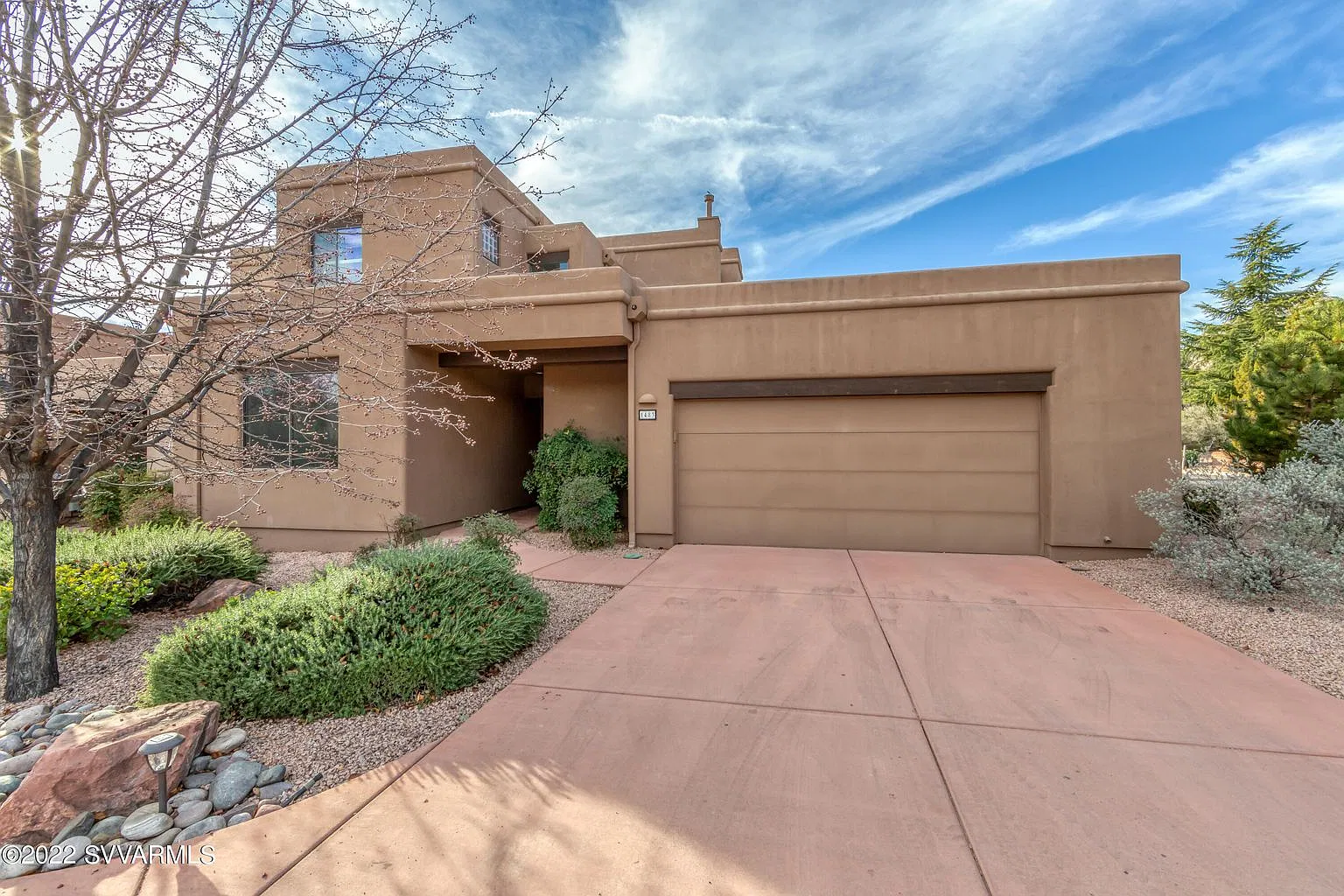 3 bed, 2017 sqft, $4,088 — Photo 1