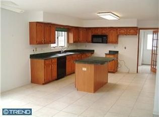 228 11th Ave, Collegeville, PA 19426