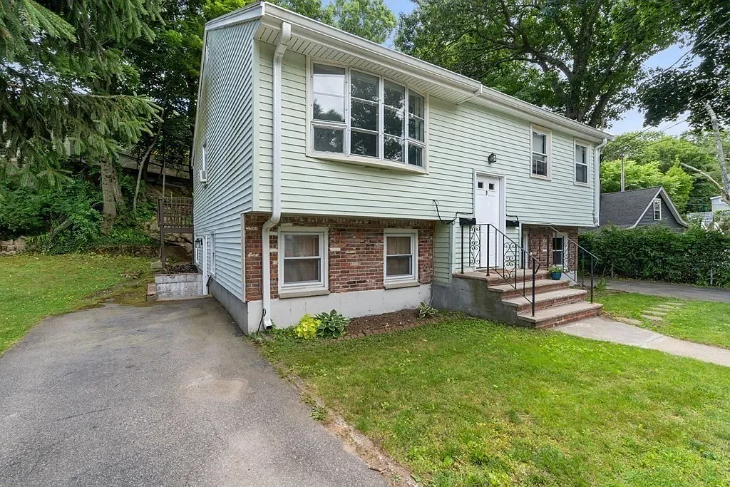 2 bed, 1000 sqft, $2,500 — Photo 2