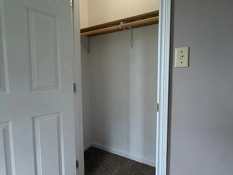 906 S 14th St — Photo 12