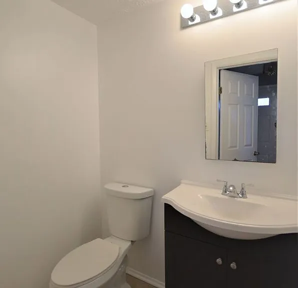 8079 Donegal Ln — Photo 14