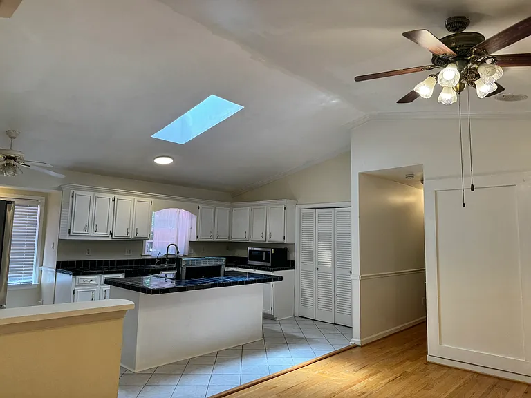 5121 W Wendover Ave — Photo 9