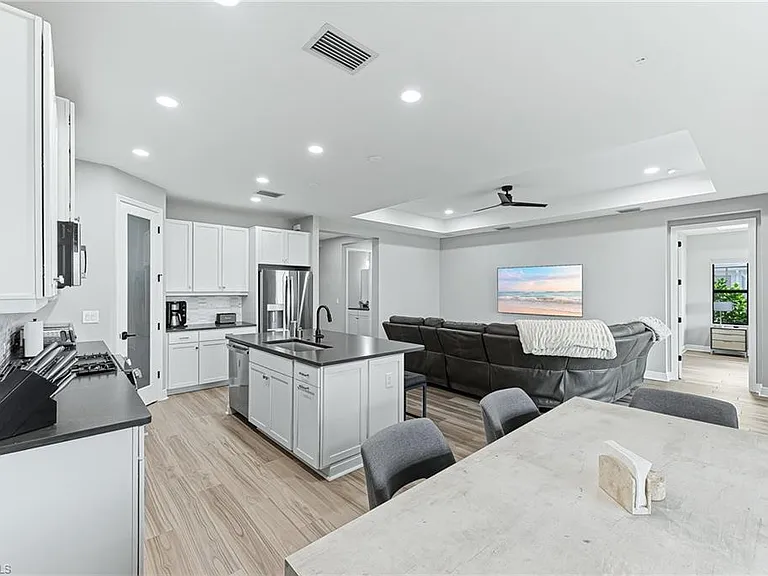 4191 Pegasus Way — Photo 16