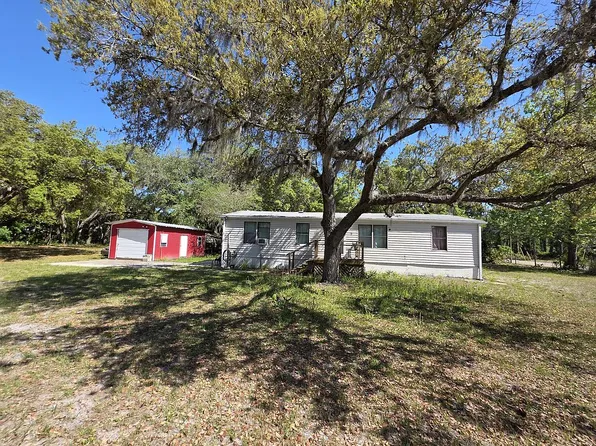 26 Sapp St, Inglis, FL 34449