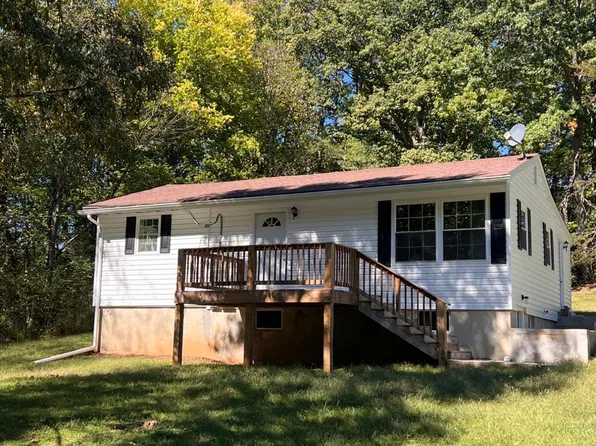 120 Jabo Ln, Madison Heights, VA 24572