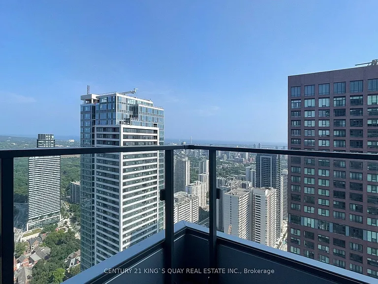 395 Bloor St E #4710 — Photo 31