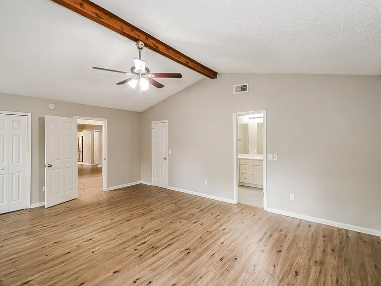 4331 Walnut Bnd — Photo 11
