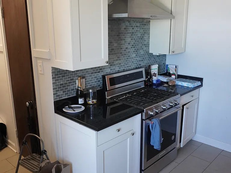 534 W Stratford Pl #13E — Photo 30
