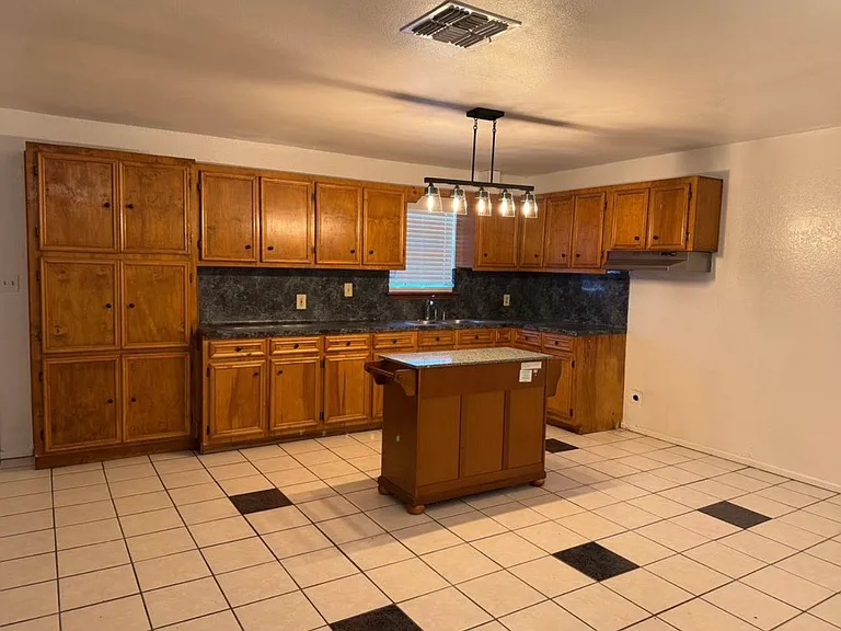 5345 Daleiden Dr — Photo 2