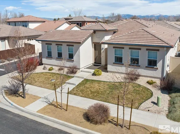 1765 Torina Way, Minden, NV 89423