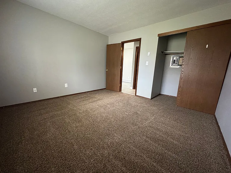 Mill Street Sylvania Apartments — Photo 9
