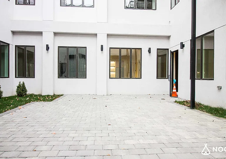 783 Knickerbocker Ave #116 — Photo 12