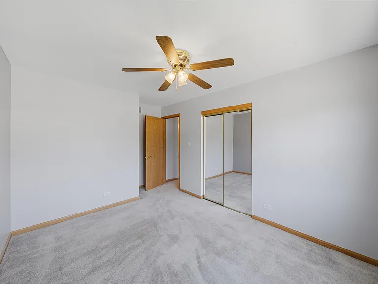 752 Rosanne St — Photo 30