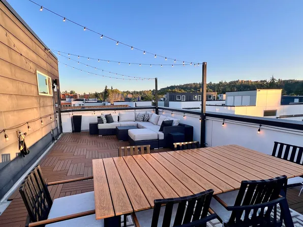2609A SW Adams St, Seattle, WA 98126