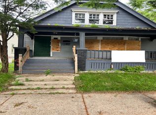 3252 N 11th St, Milwaukee, WI 53206