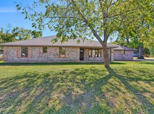 608 North Ave, Whitesboro, TX 76273