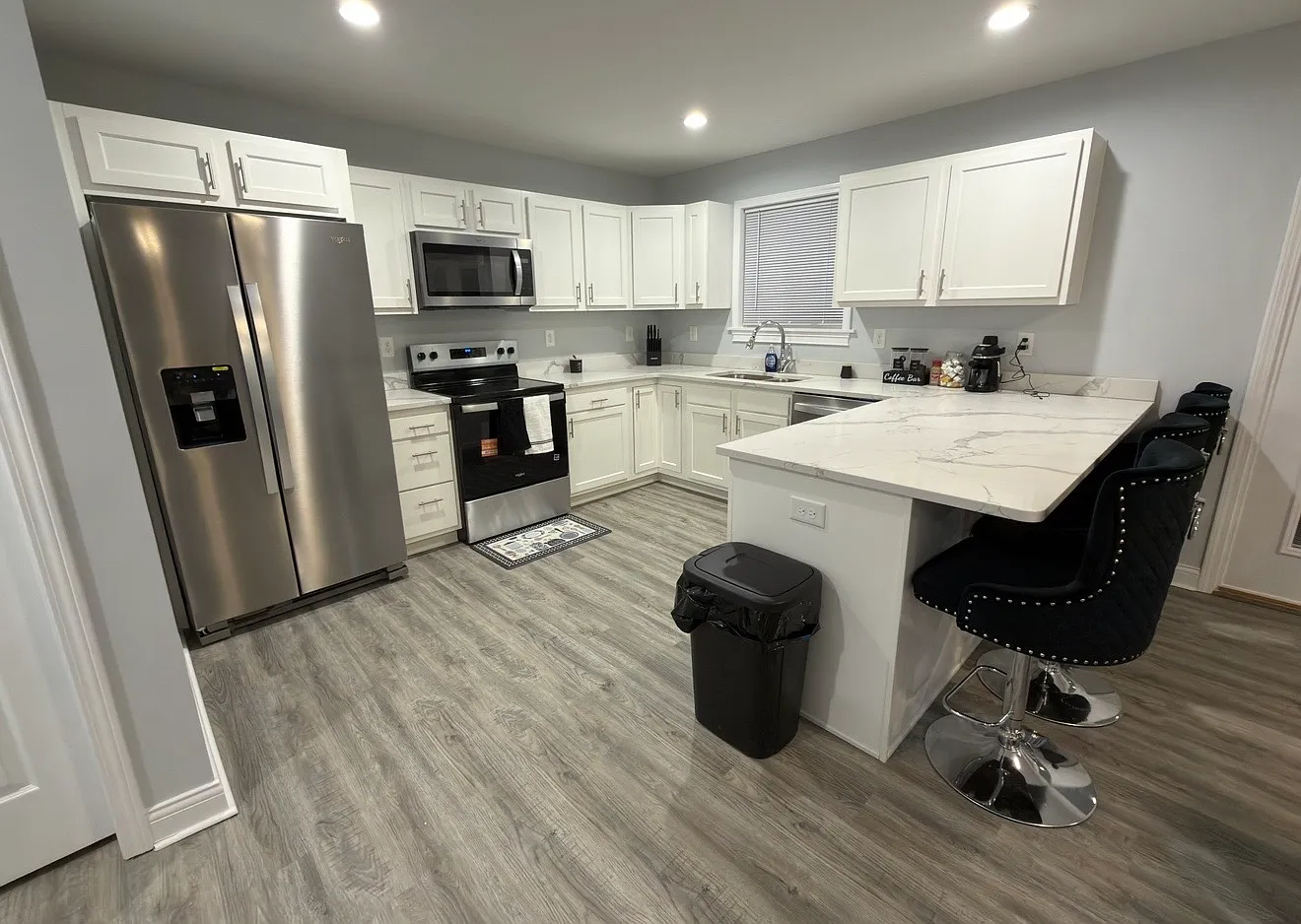 5 bed, 3189 sqft, $4,500 — Photo 4