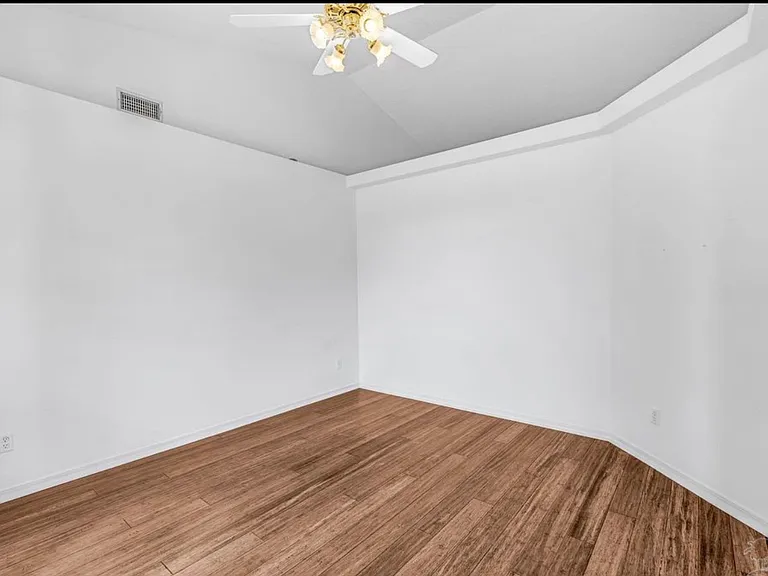 1764 Condor Dr — Photo 3