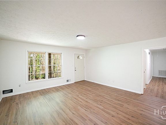 4th image of 325 Segrest Circle