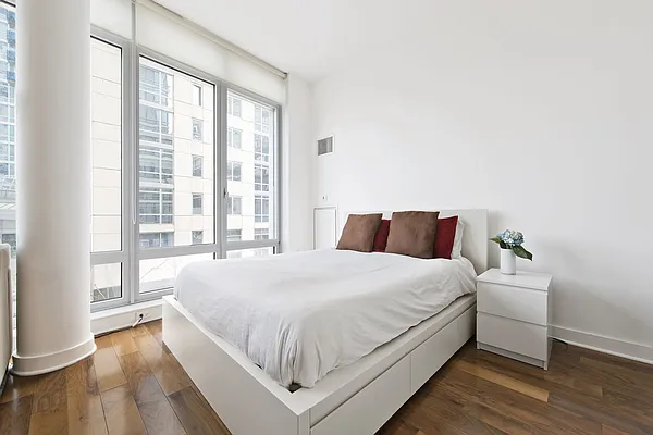 Rented by Compass | media 3