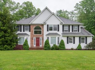 26 Lenard Way, Parsippany, NJ 07054
