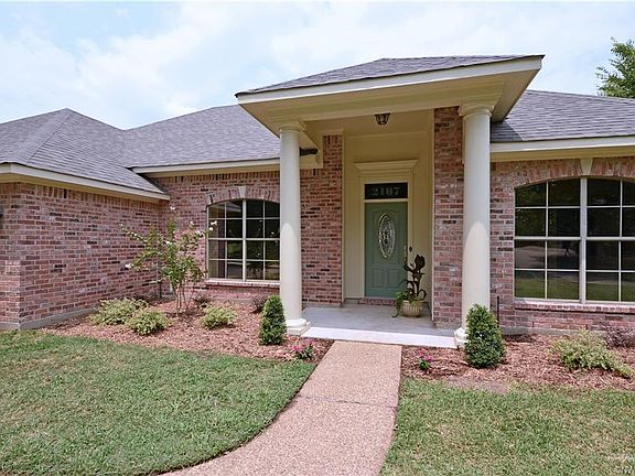 2nd image of 2107 Ashley Wilkes Ln