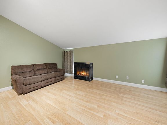 3rd image of 12824 Midway Rd APT 2136